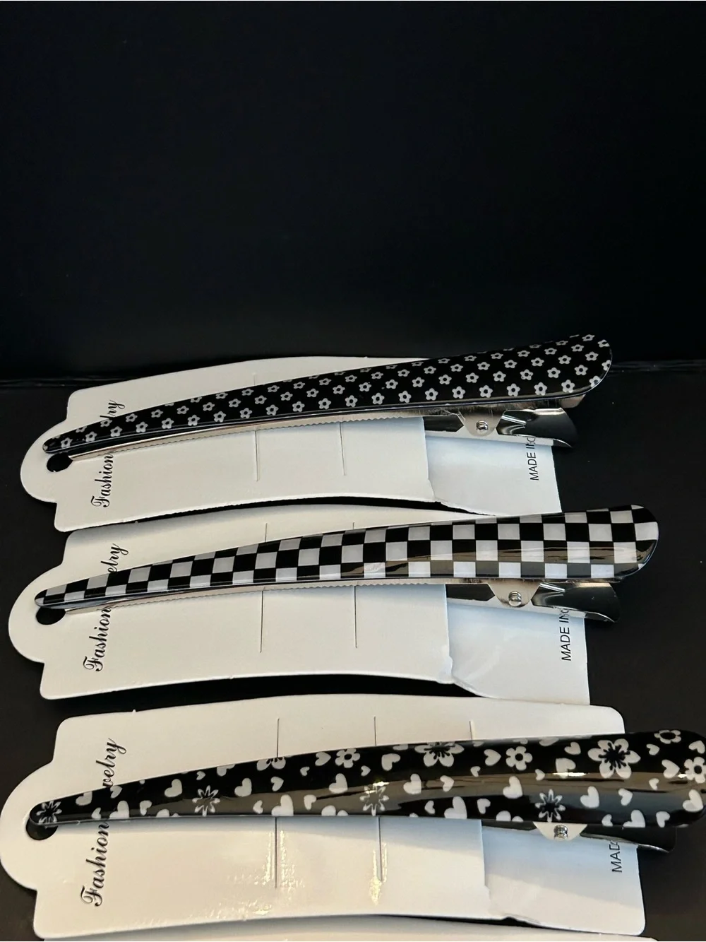 Fashion Jewelry Black & White Assorted Patterned Hair Clips - 6 Pack